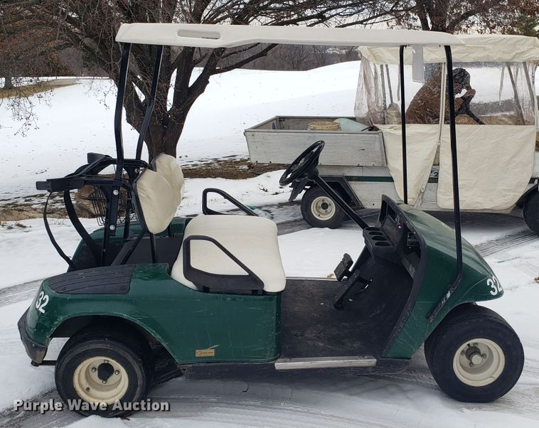 image for item GA9359 Ez-go golf cart
