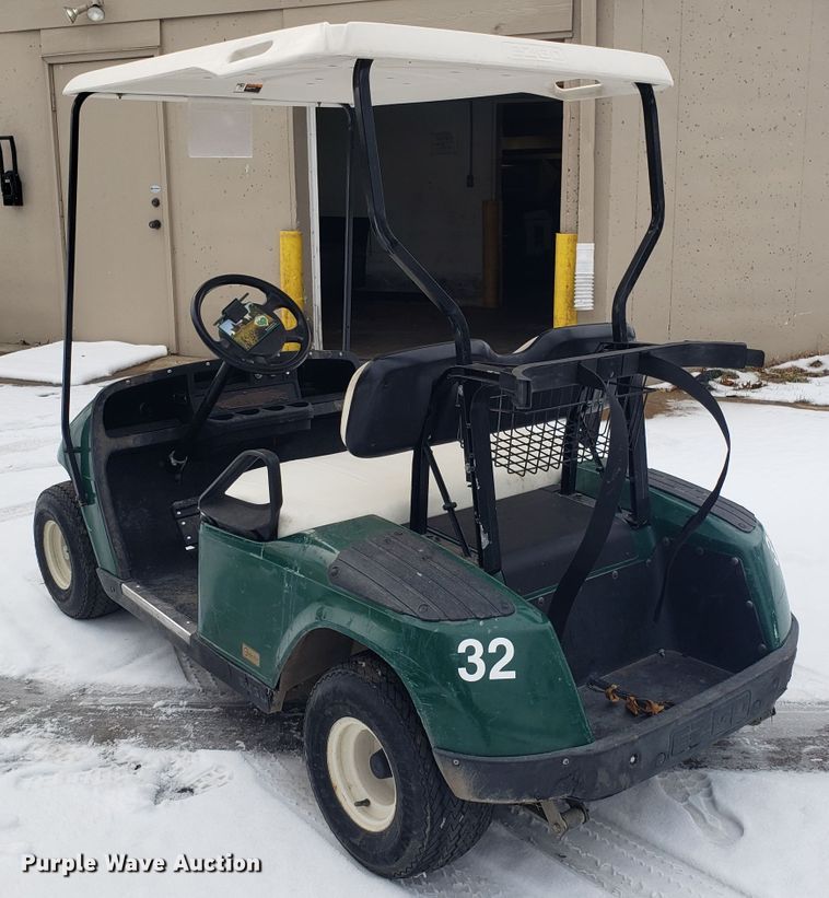 image for item GA9359 Ez-go golf cart