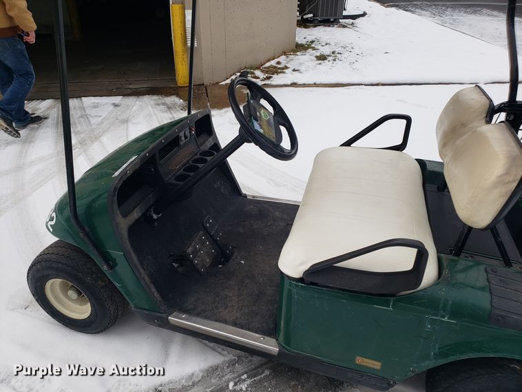 image for item GA9359 Ez-go golf cart