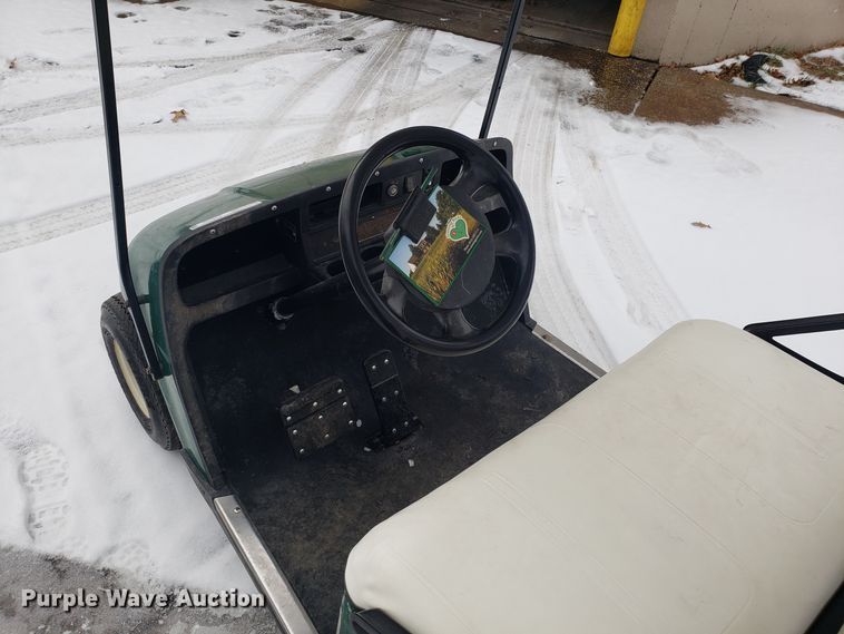 image for item GA9359 Ez-go golf cart