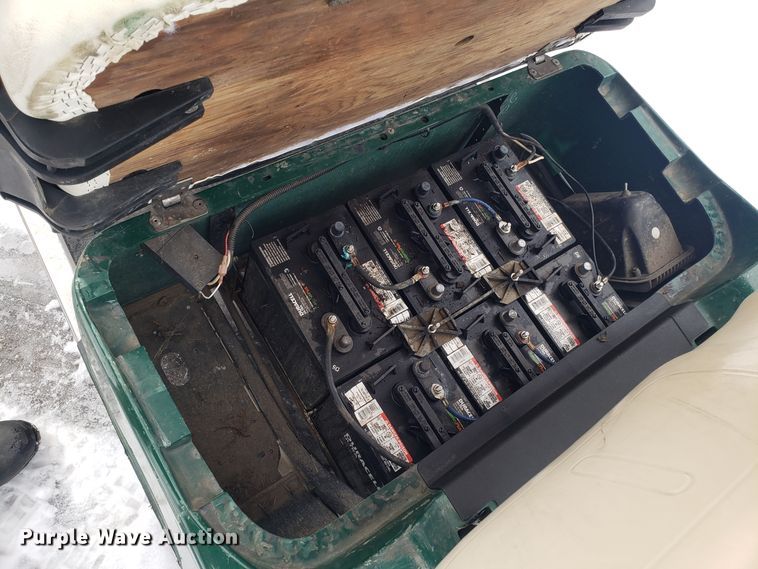 image for item GA9359 Ez-go golf cart