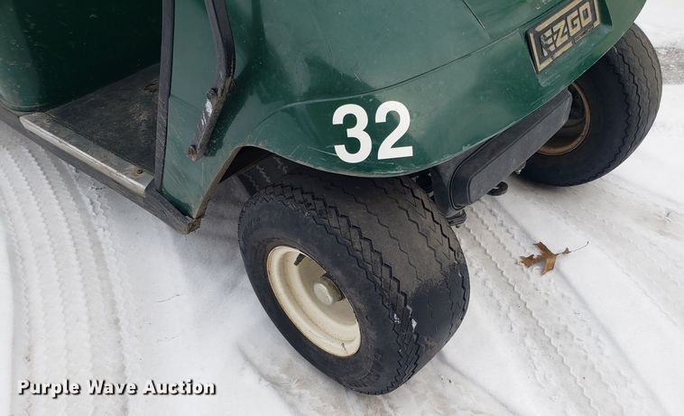 image for item GA9359 Ez-go golf cart