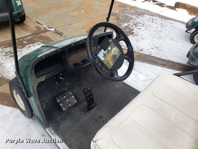 image for item GA9361 Ez-go golf cart