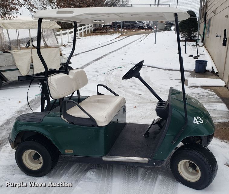 image for item GA9362 Ez-go golf cart