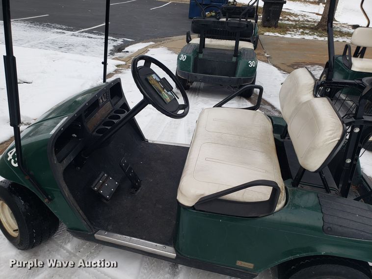 image for item GA9362 Ez-go golf cart