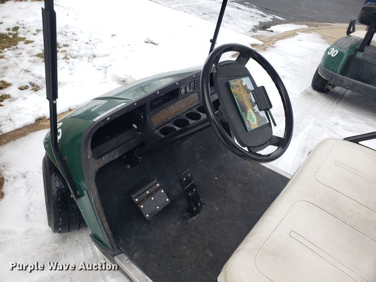 image for item GA9362 Ez-go golf cart