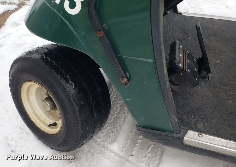 image for item GA9362 Ez-go golf cart