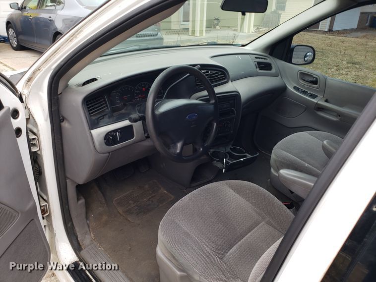 image for item GA9367 2003 Ford Windstar van