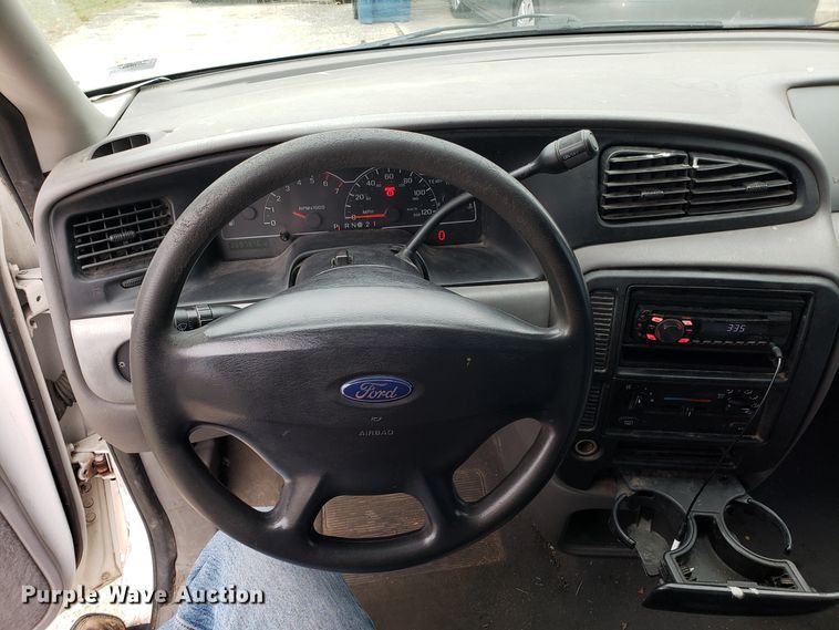 image for item GA9367 2003 Ford Windstar van
