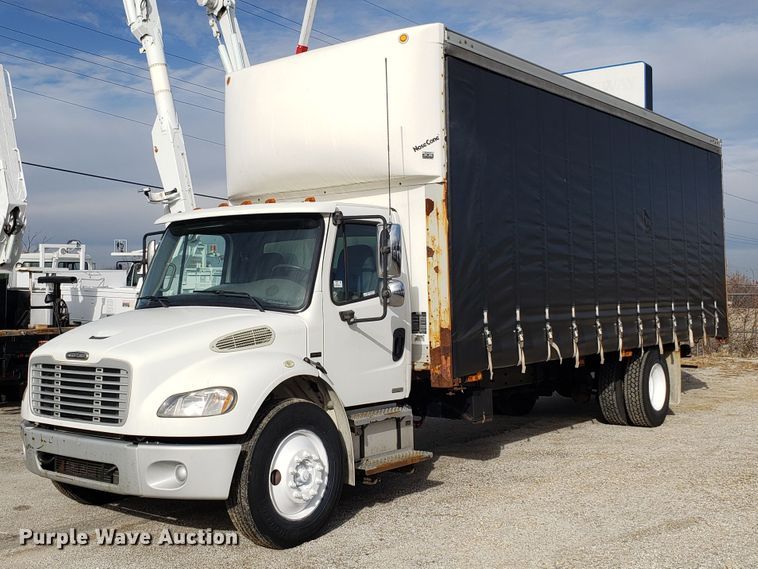 image for item GA9369 2009 Freightliner Business Class M2 side curtain box truck