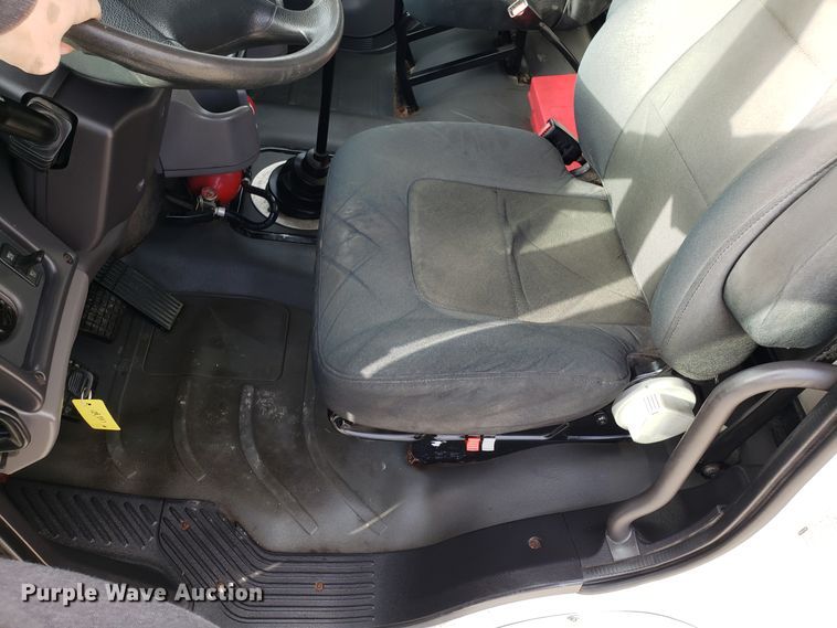 image for item GA9369 2009 Freightliner Business Class M2 side curtain box truck