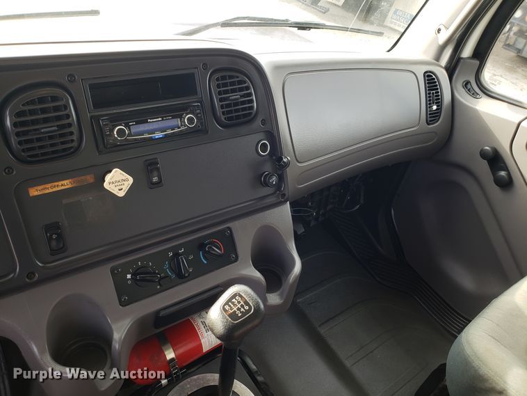 image for item GA9369 2009 Freightliner Business Class M2 side curtain box truck