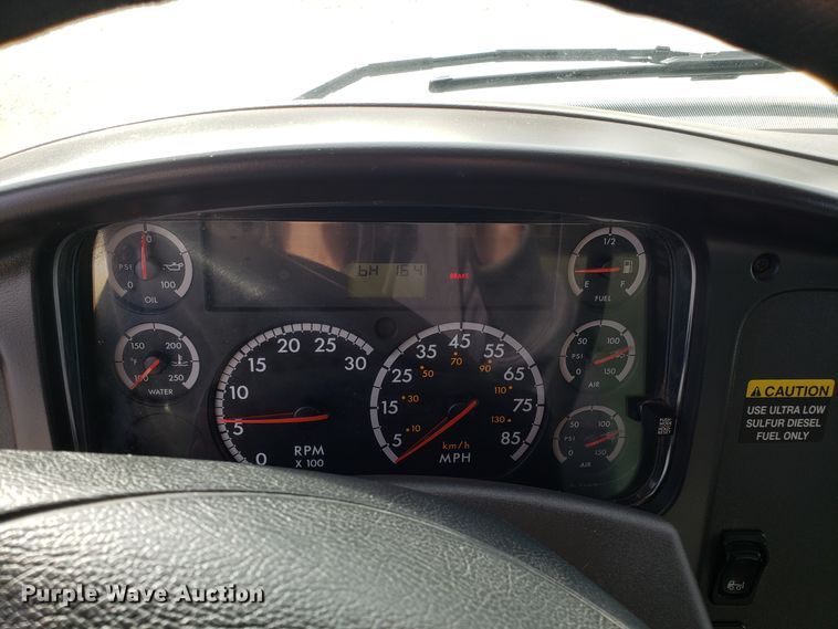 image for item GA9369 2009 Freightliner Business Class M2 side curtain box truck