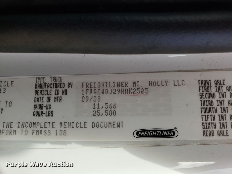 image for item GA9369 2009 Freightliner Business Class M2 side curtain box truck