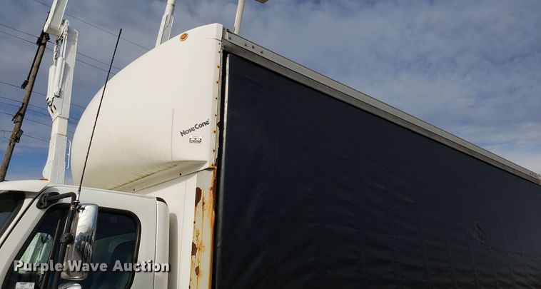 image for item GA9369 2009 Freightliner Business Class M2 side curtain box truck