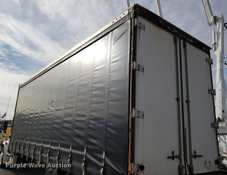 image for item GA9369 2009 Freightliner Business Class M2 side curtain box truck