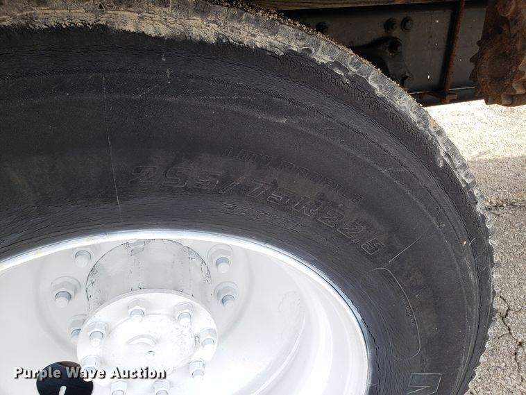 image for item GA9369 2009 Freightliner Business Class M2 side curtain box truck