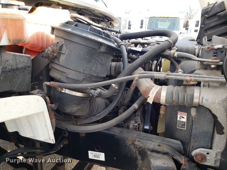 image for item GA9369 2009 Freightliner Business Class M2 side curtain box truck