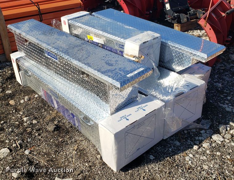 image for item GA9374 (6) aluminum toolboxes