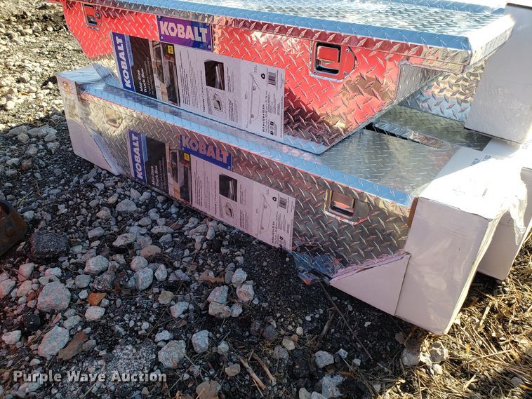 image for item GA9374 (6) aluminum toolboxes