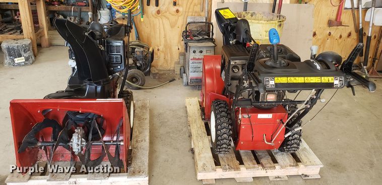image for item GA9381 (2) Toro Powermax 926OXE snow blowers
