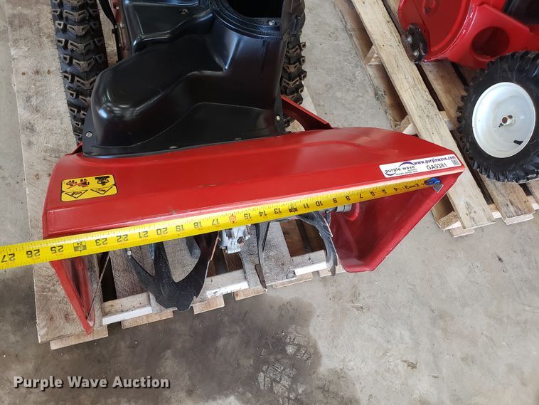 image for item GA9381 (2) Toro Powermax 926OXE snow blowers