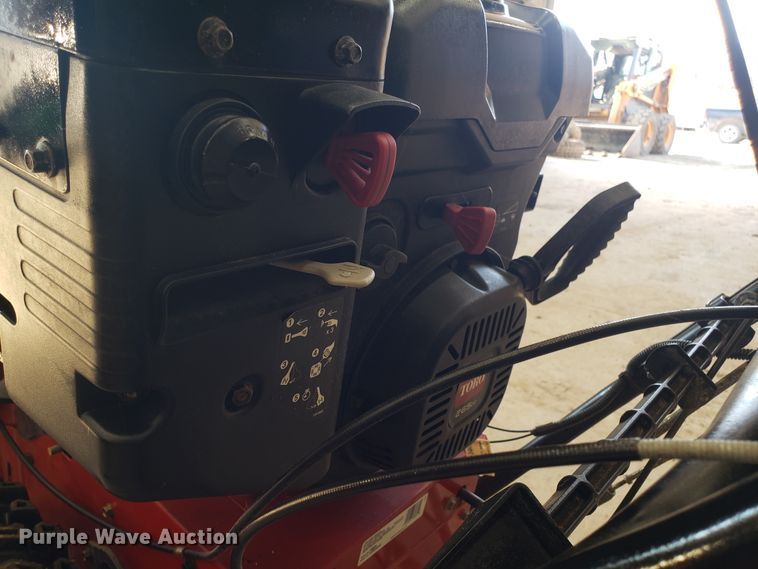 image for item GA9381 (2) Toro Powermax 926OXE snow blowers