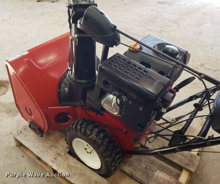 image for item GA9381 (2) Toro Powermax 926OXE snow blowers