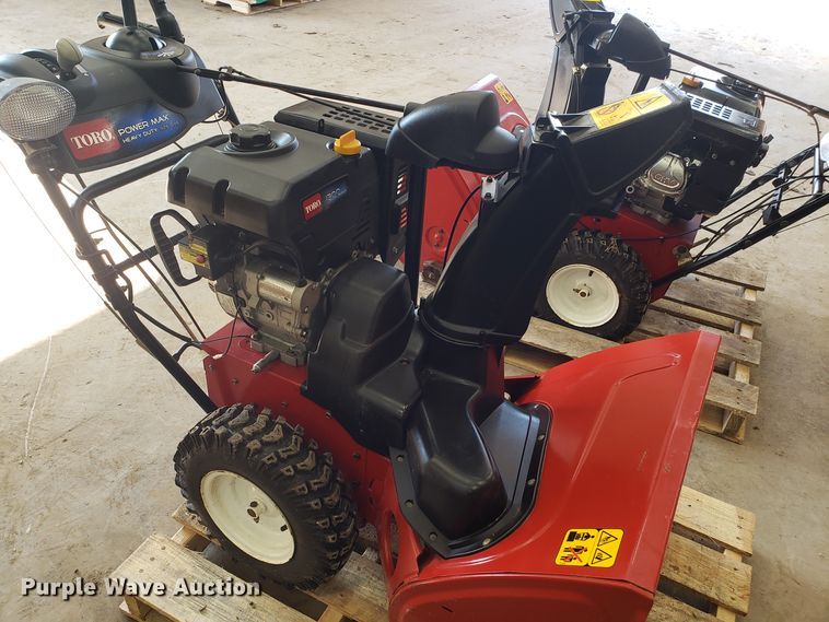 image for item GA9381 (2) Toro Powermax 926OXE snow blowers
