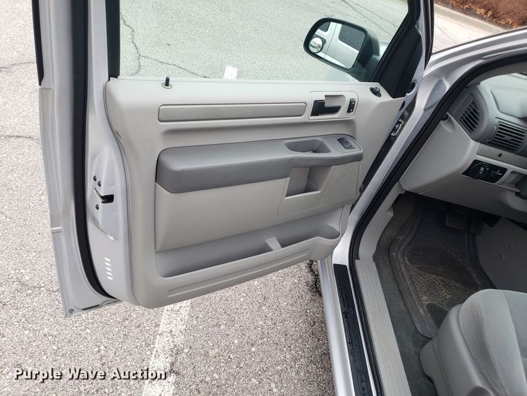 image for item GA9391 2007 Ford Freestar van