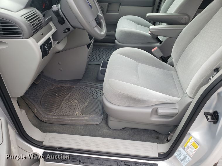 image for item GA9391 2007 Ford Freestar van