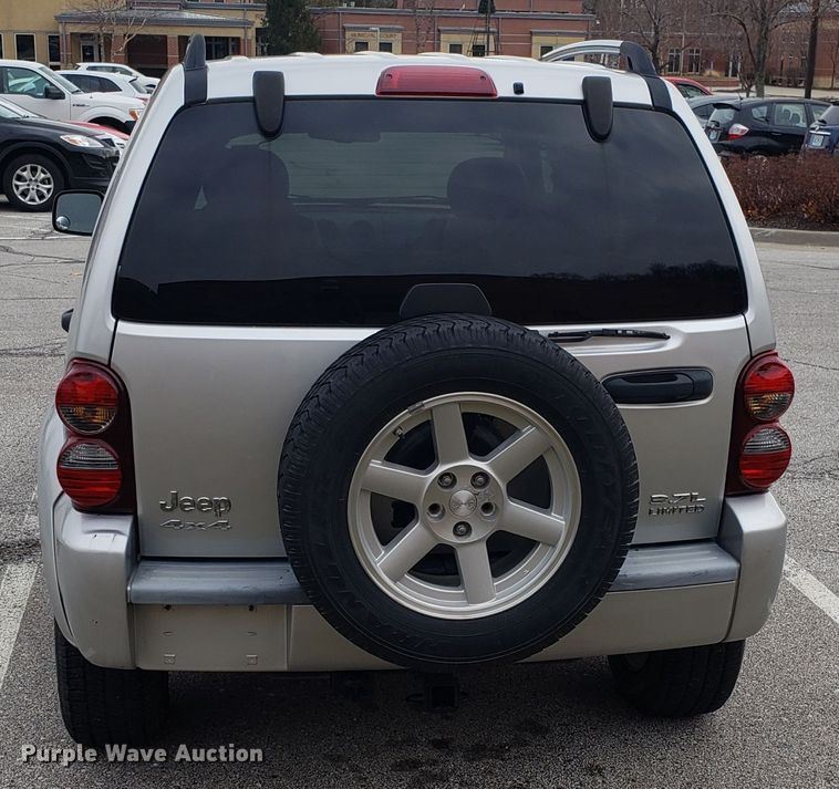 image for item GA9392 2006 Jeep Liberty SUV