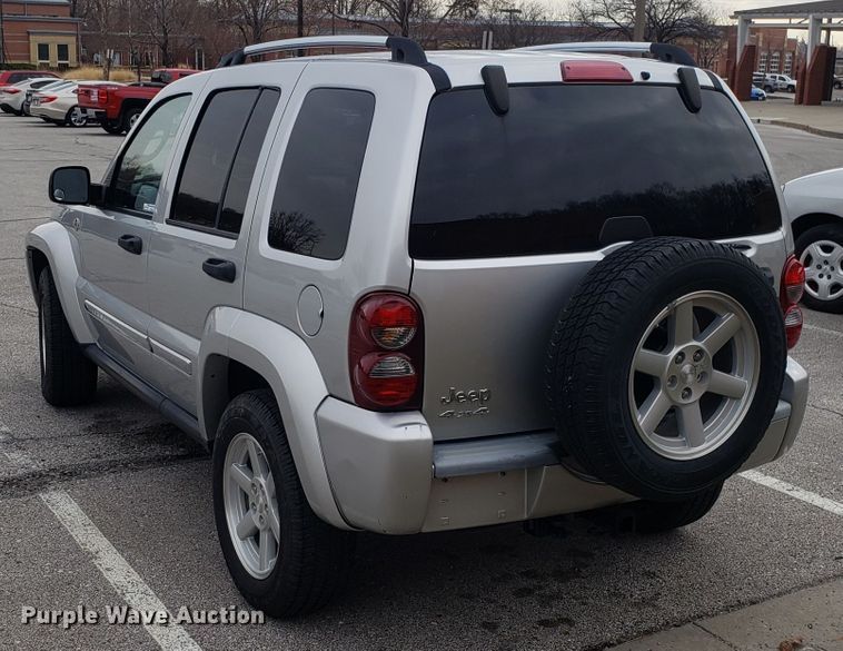 image for item GA9392 2006 Jeep Liberty SUV