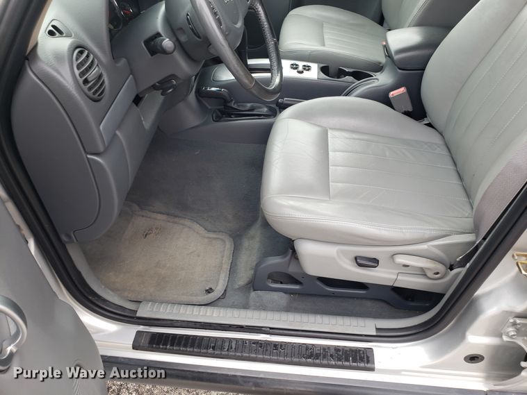 image for item GA9392 2006 Jeep Liberty SUV