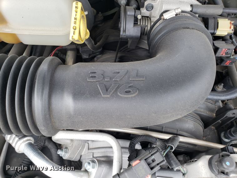 image for item GA9392 2006 Jeep Liberty SUV