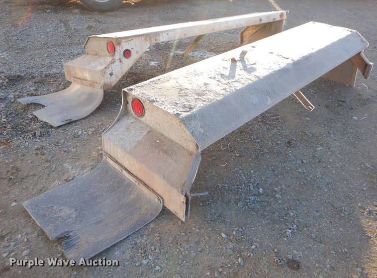 image for item GB9569 McNeilus ready mix bed