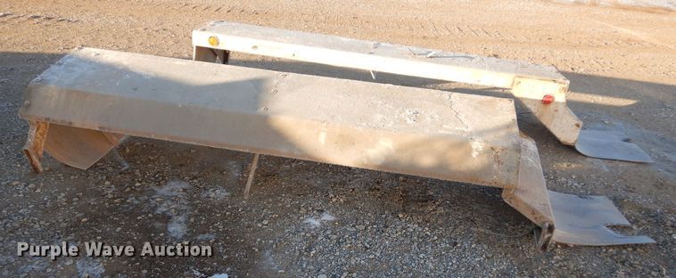 image for item GB9569 McNeilus ready mix bed