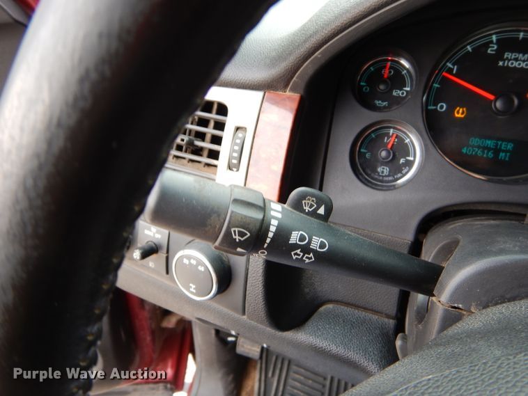 image for item GB9592 2008 Chevrolet Silverado 2500HD Crew Cab pickup truck