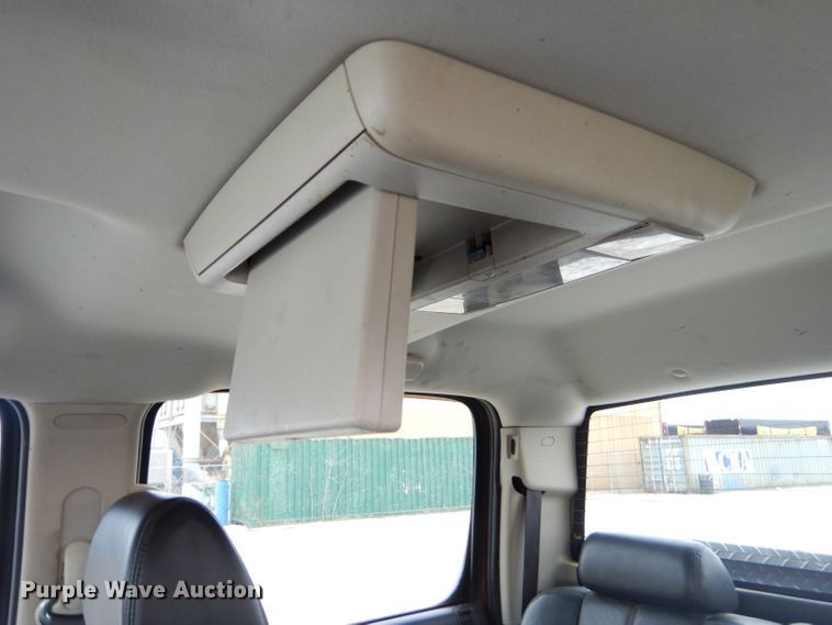 image for item GB9592 2008 Chevrolet Silverado 2500HD Crew Cab pickup truck