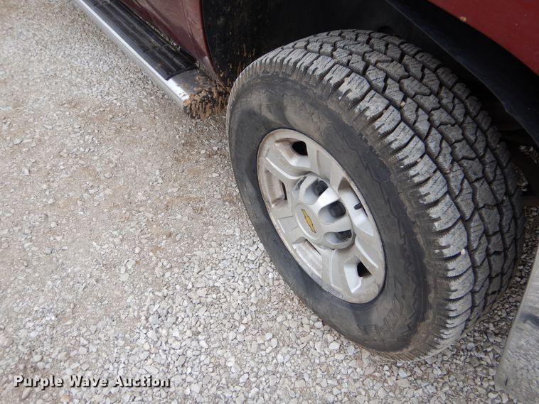 image for item GB9592 2008 Chevrolet Silverado 2500HD Crew Cab pickup truck