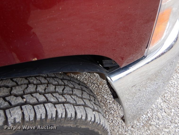 image for item GB9592 2008 Chevrolet Silverado 2500HD Crew Cab pickup truck