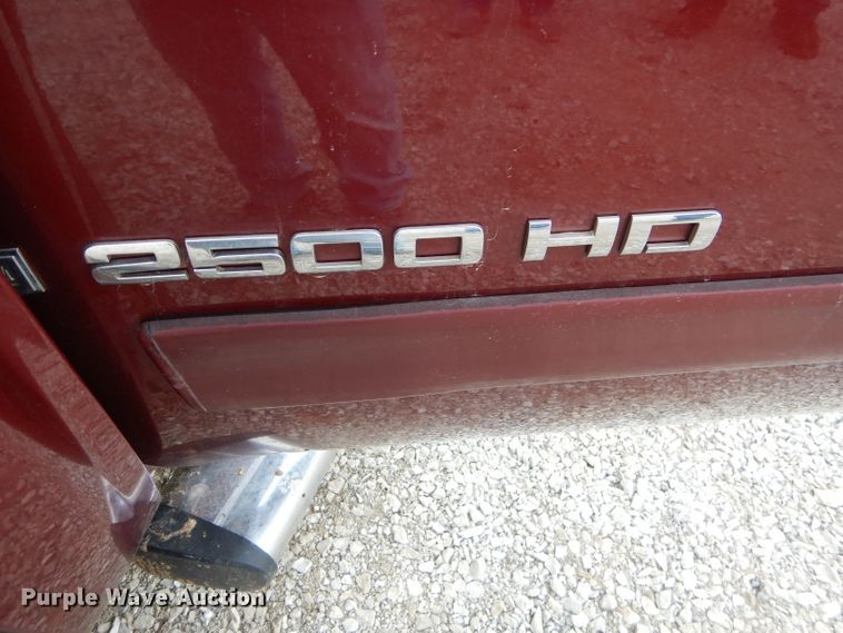 image for item GB9592 2008 Chevrolet Silverado 2500HD Crew Cab pickup truck