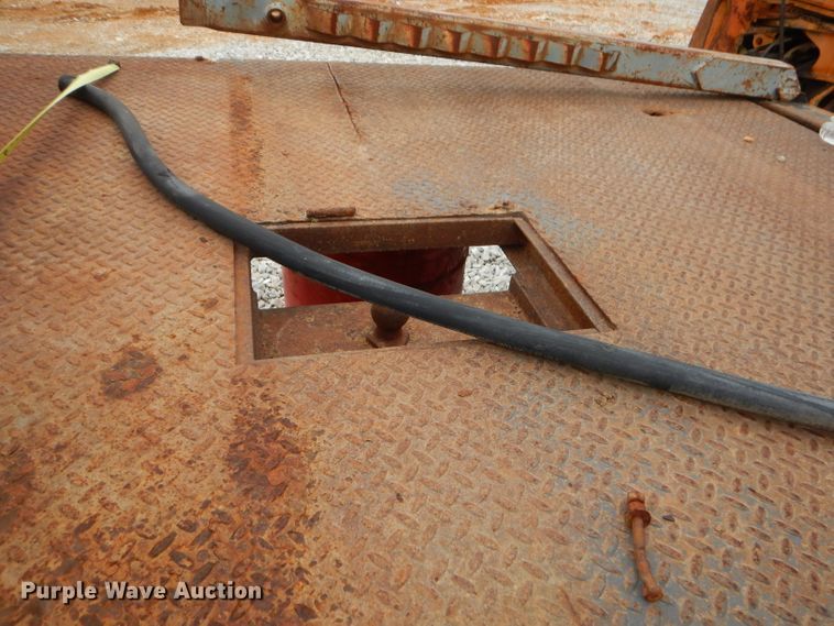 image for item GB9595 DewEze  flatbed