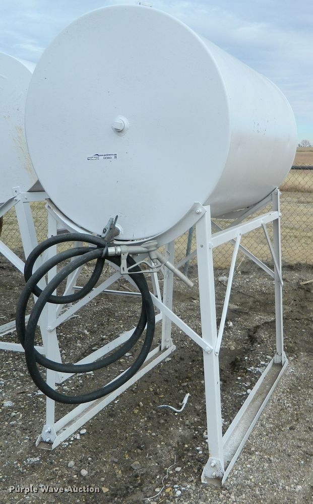 image for item GE9863 Fuel tank