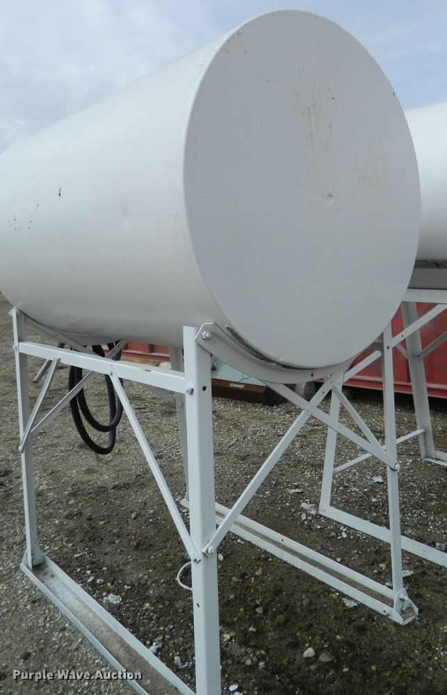 image for item GE9863 Fuel tank