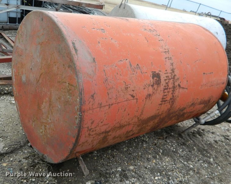 image for item GE9864 (2) fuel tanks