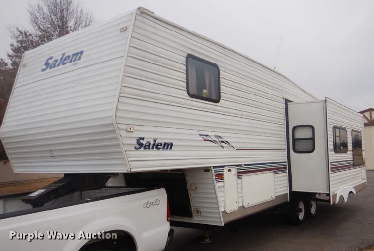 image for item GF9008 2003 Forest River Salem camper