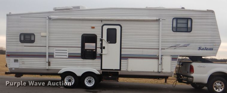 image for item GF9008 2003 Forest River Salem camper