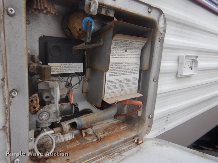 image for item GF9008 2003 Forest River Salem camper