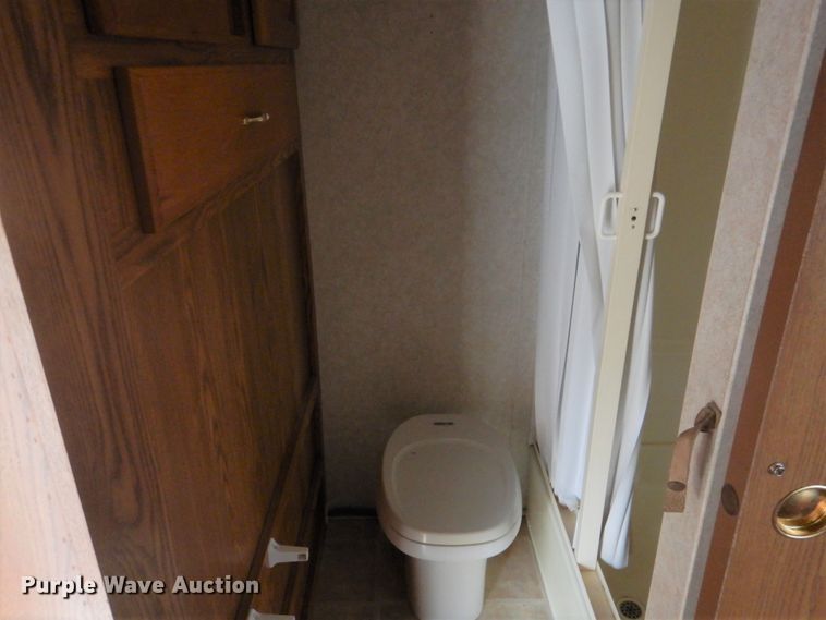 image for item GF9008 2003 Forest River Salem camper